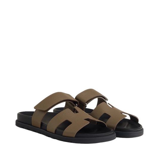 HERMÈS CHYPRE SANDAL ETOUPE "LEATHER"